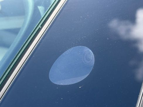 Used 2023 Tesla Model Y Performance image 38