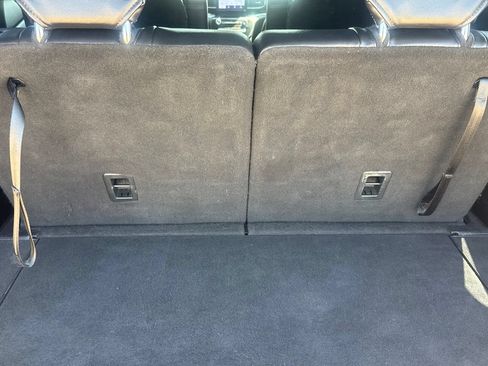 Used 2020 Ford Explorer XLT w/ Equipment Group 202A RWD image 37