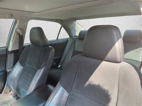Used 2017 Toyota Camry XSE w/ Moonroof Package FWD image 10