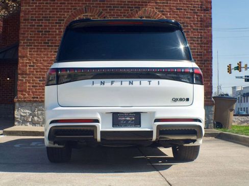 Used 2026 INFINITI QX80 Autograph w/ Premium Cargo Package image 6