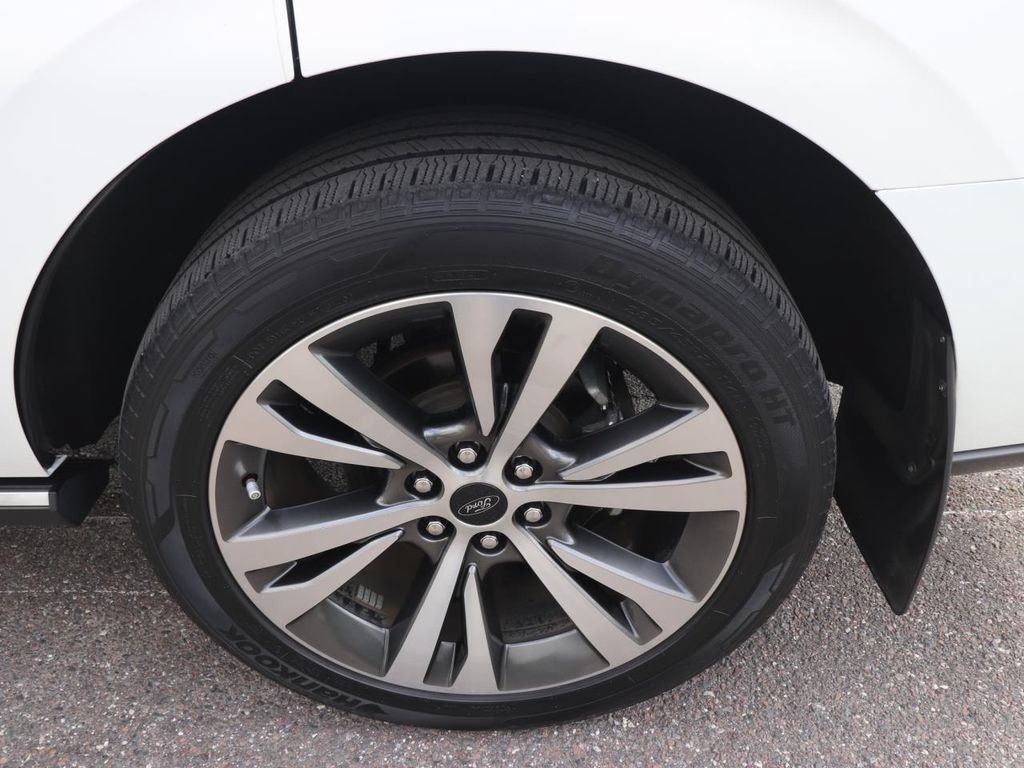 Used 2020 Ford Expedition Limited w/ Equipment Group 302A RWD image 25