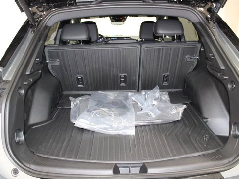 New 2026 Chevrolet Equinox EV RS image 36