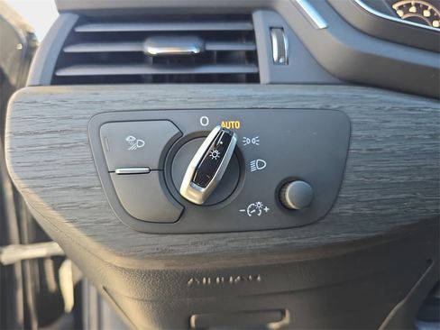 Used 2018 Audi A4 2.0T Premium Plus w/ Premium Plus Package image 28