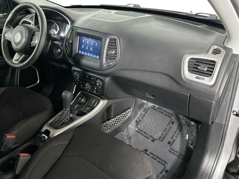 Used 2021 Jeep Compass Sport AWD/4WD image 26