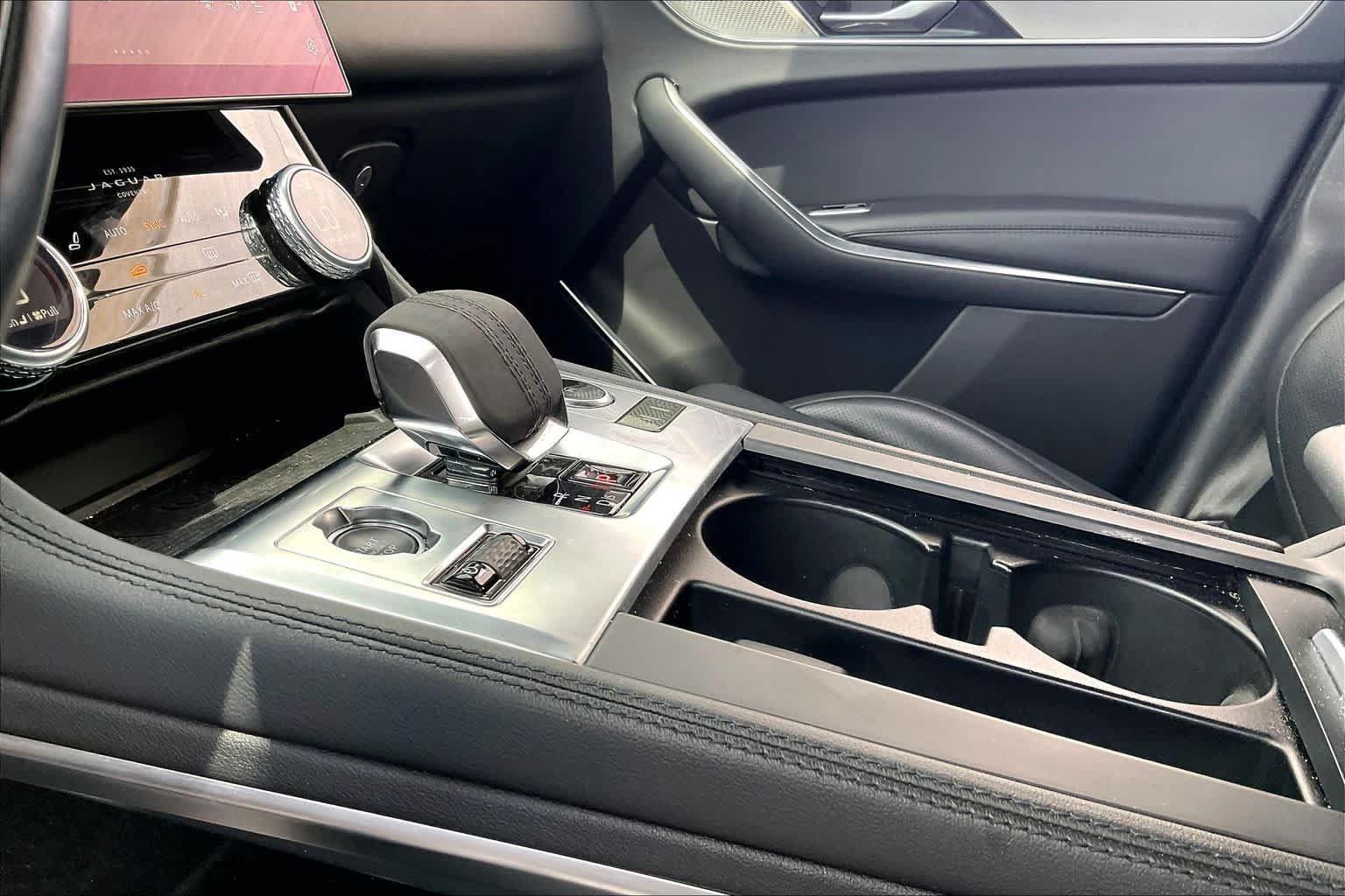 Used 2022 Jaguar F-PACE S AWD/4WD image 17