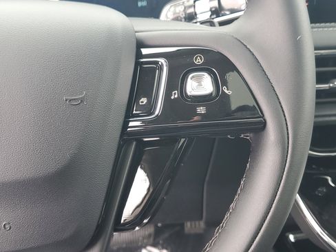 New 2026 Lincoln Corsair Premiere image 18