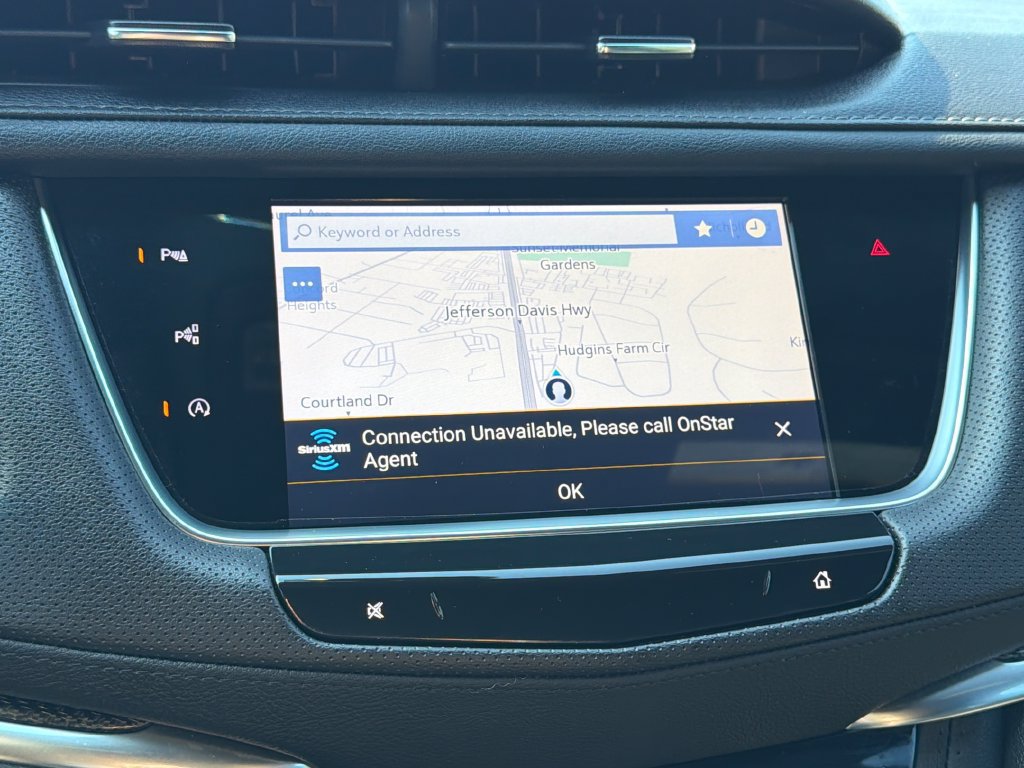 Used 2024 Cadillac XT5 Sportv w/ Technology Package AWD/4WD image 9
