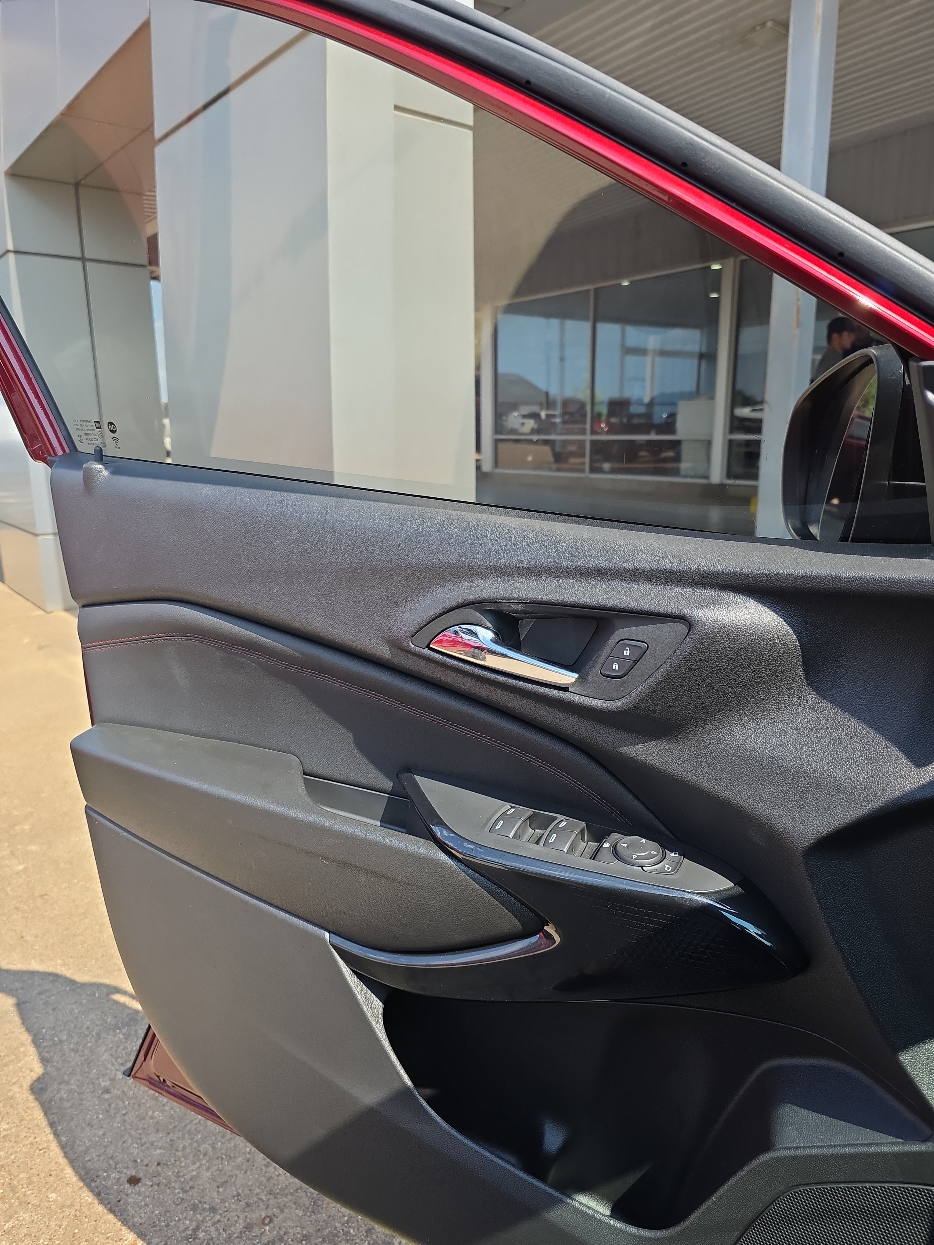 Used 2024 Chevrolet Trax RS w/ Driver Confidence Package FWD image 17