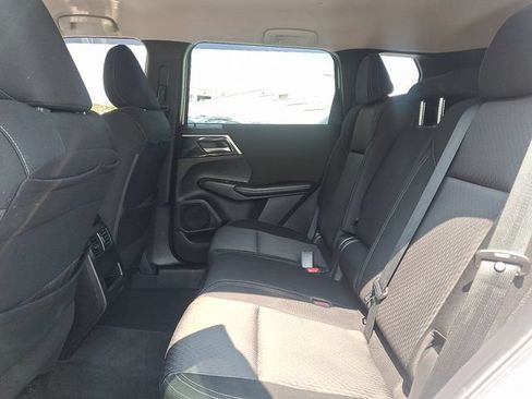 Used 2022 Mitsubishi Outlander ES AWD/4WD image 10