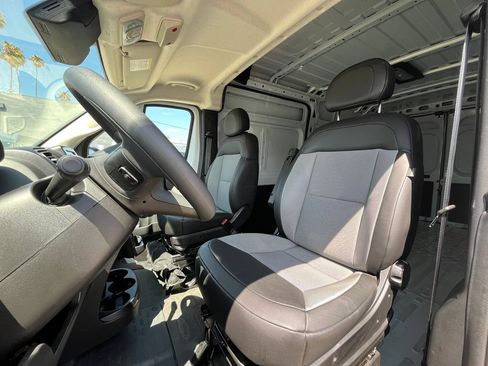 Used 2026 RAM ProMaster 2500 w/ Convenience Group FWD image 14