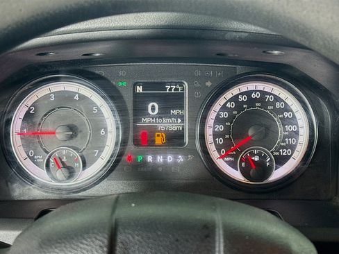 Used 2018 RAM 1500 Express image 16