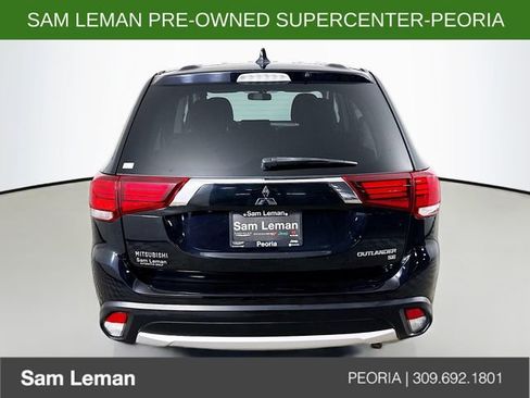 Used 2017 Mitsubishi Outlander SE image 6