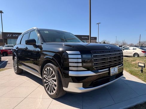 Used 2026 Hyundai Palisade Calligraphy image 7