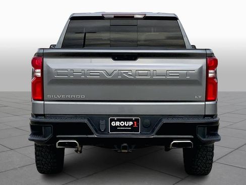 Used 2021 Chevrolet Silverado 1500 LT Trail Boss w/ Convenience Package II image 4