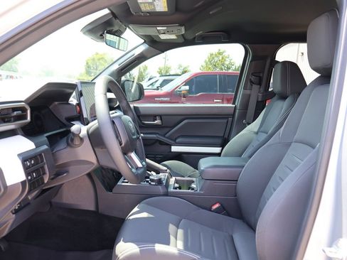 Used 2024 Toyota Tacoma TRD Off-Road AWD/4WD image 21