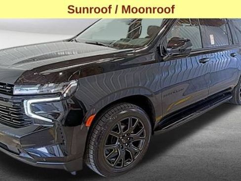 Used 2024 Chevrolet Suburban RST w/ Luxury Package AWD/4WD image 5