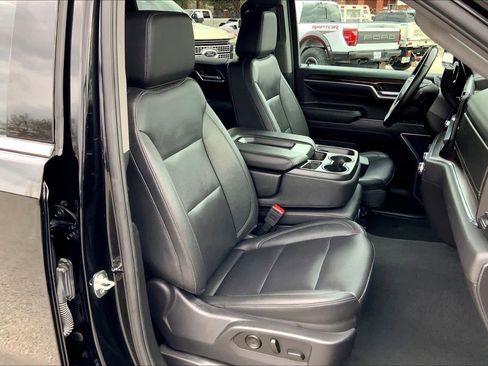 Used 2025 GMC Sierra 1500 SLT image 9