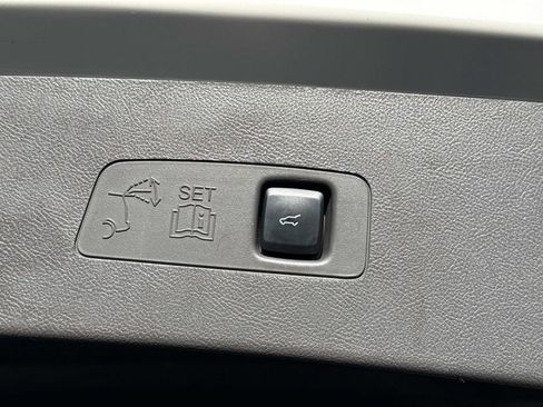 Certified 2023 Lincoln Corsair FWD image 12