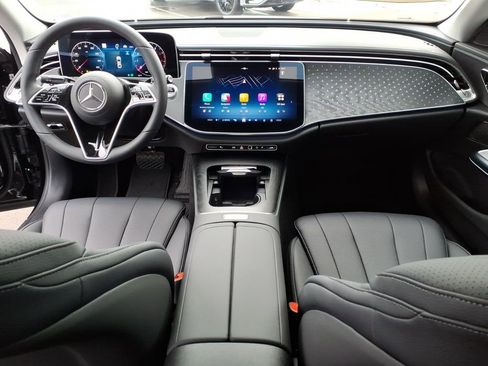 New 2026 Mercedes-Benz E 350 4MATIC Sedan image 28