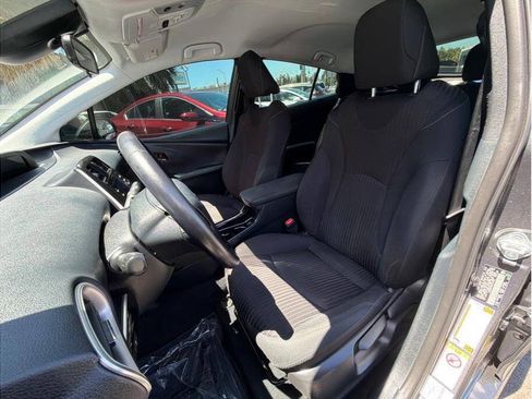 Used 2022 Toyota Prius Prime LE FWD image 7