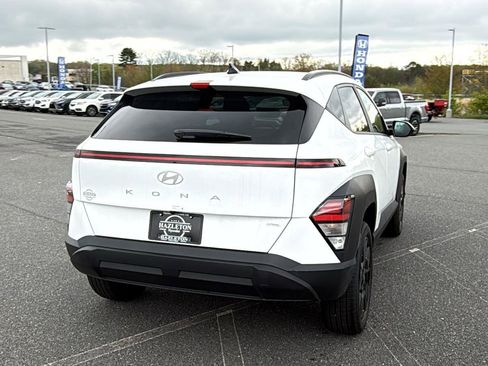 Certified 2024 Hyundai Kona SEL AWD/4WD image 6