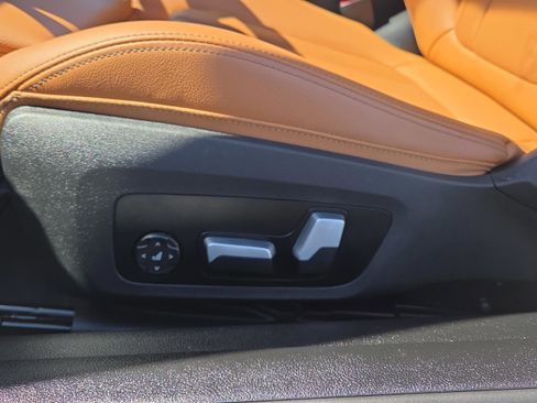 Certified 2024 BMW 430i Coupe w/ Premium Package image 11