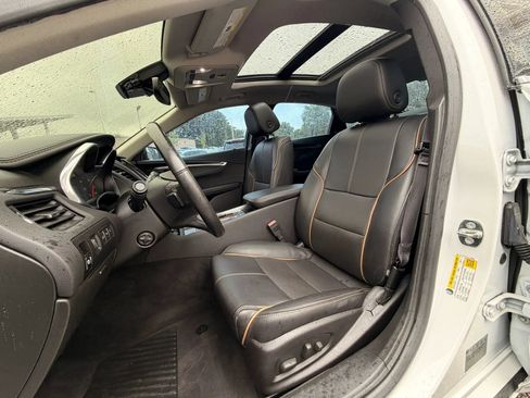Used 2015 Chevrolet Impala LTZ FWD image 14