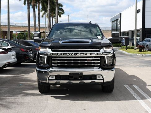 Used 2022 Chevrolet Silverado 2500 LTZ w/ LTZ Plus Package image 3
