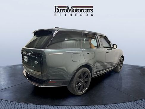 Used 2023 Land Rover Range Rover SE AWD/4WD image 5