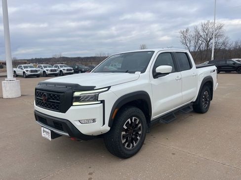 Used 2023 Nissan Frontier PRO-4X w/ Pro Convenience Package image 10