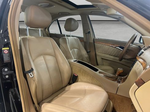 Used 2008 Mercedes-Benz E 350 Sedan image 24