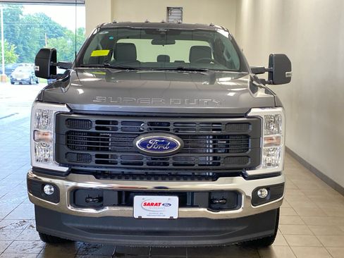 New 2026 Ford F350 XL w/ XL Chrome Package AWD/4WD image 3