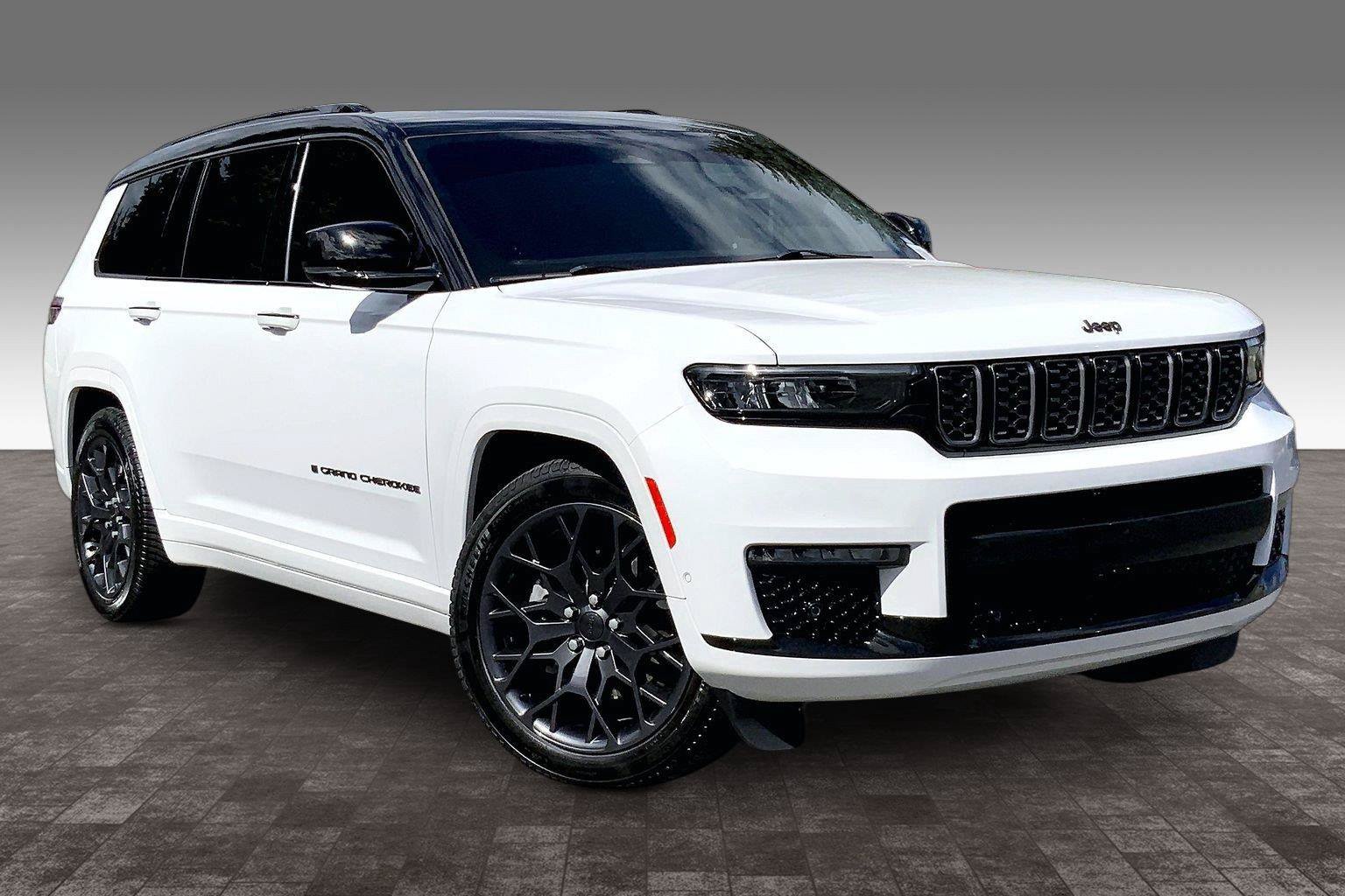 Certified 2024 Jeep Grand Cherokee L Summit w/ High Altitude Package AWD/4WD image 3