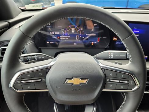 New 2025 Chevrolet Traverse LT w/ Driver Confidence Package image 21