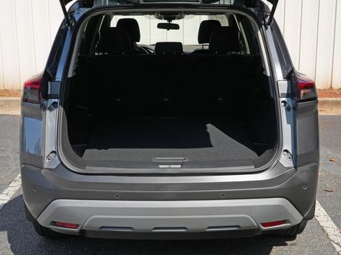 Used 2022 Nissan Rogue S FWD image 9