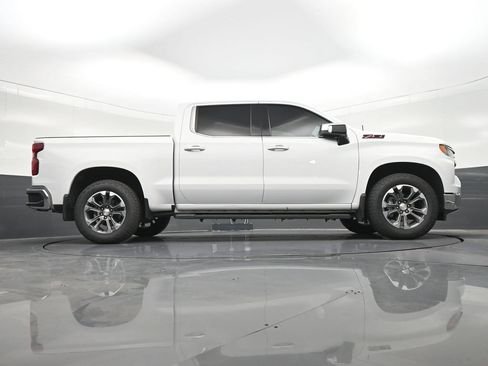 Used 2023 Chevrolet Silverado 1500 LTZ w/ Z71 Off-Road Package AWD/4WD image 29