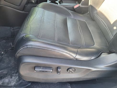 Used 2020 Honda CR-V EX-L image 17