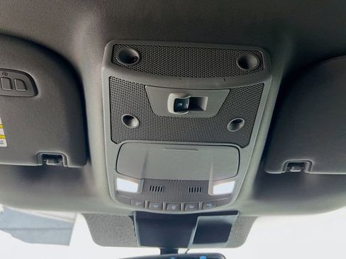 Used 2018 Ford F150 Lariat w/ Equipment Group 502A Luxury image 20