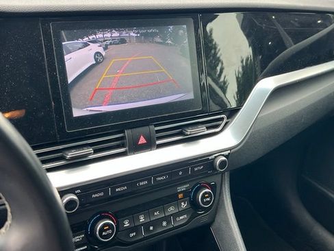 Used 2022 Kia Niro LXS w/ Digital Cluster Package FWD image 22