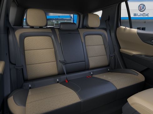 New 2027 Chevrolet Equinox ACTIV w/ Safety and Technology Package AWD/4WD image 17