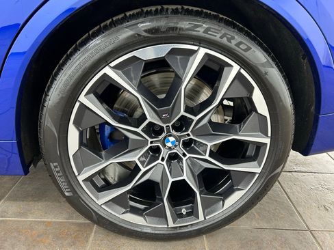 Used 2025 BMW X7 M60i image 38
