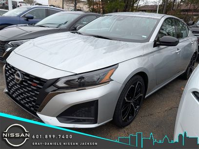 Used 2023 Nissan Altima 2.5 SR