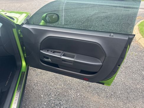 Used 2011 Dodge Challenger R/T RWD image 21