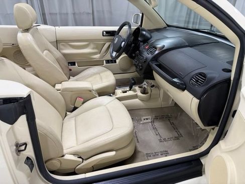 Used 2005 Volkswagen Beetle GLS FWD image 11