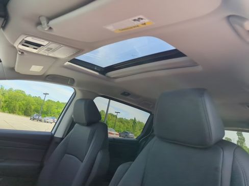 Used 2026 Honda Odyssey EX-L image 16