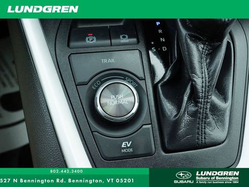 Used 2023 Toyota RAV4 Limited image 22