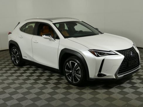 Used 2021 Lexus UX 250h w/ Premium Package image 1