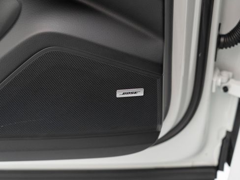 Certified 2026 Porsche Cayenne AWD/4WD image 22