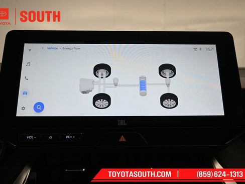 Used 2023 Toyota Venza XLE AWD/4WD image 18