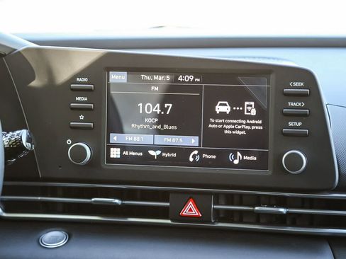 New 2026 Hyundai Elantra Blue image 16